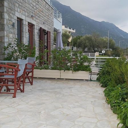 Light Blue House 3 Apartments Poulithra Exterior photo